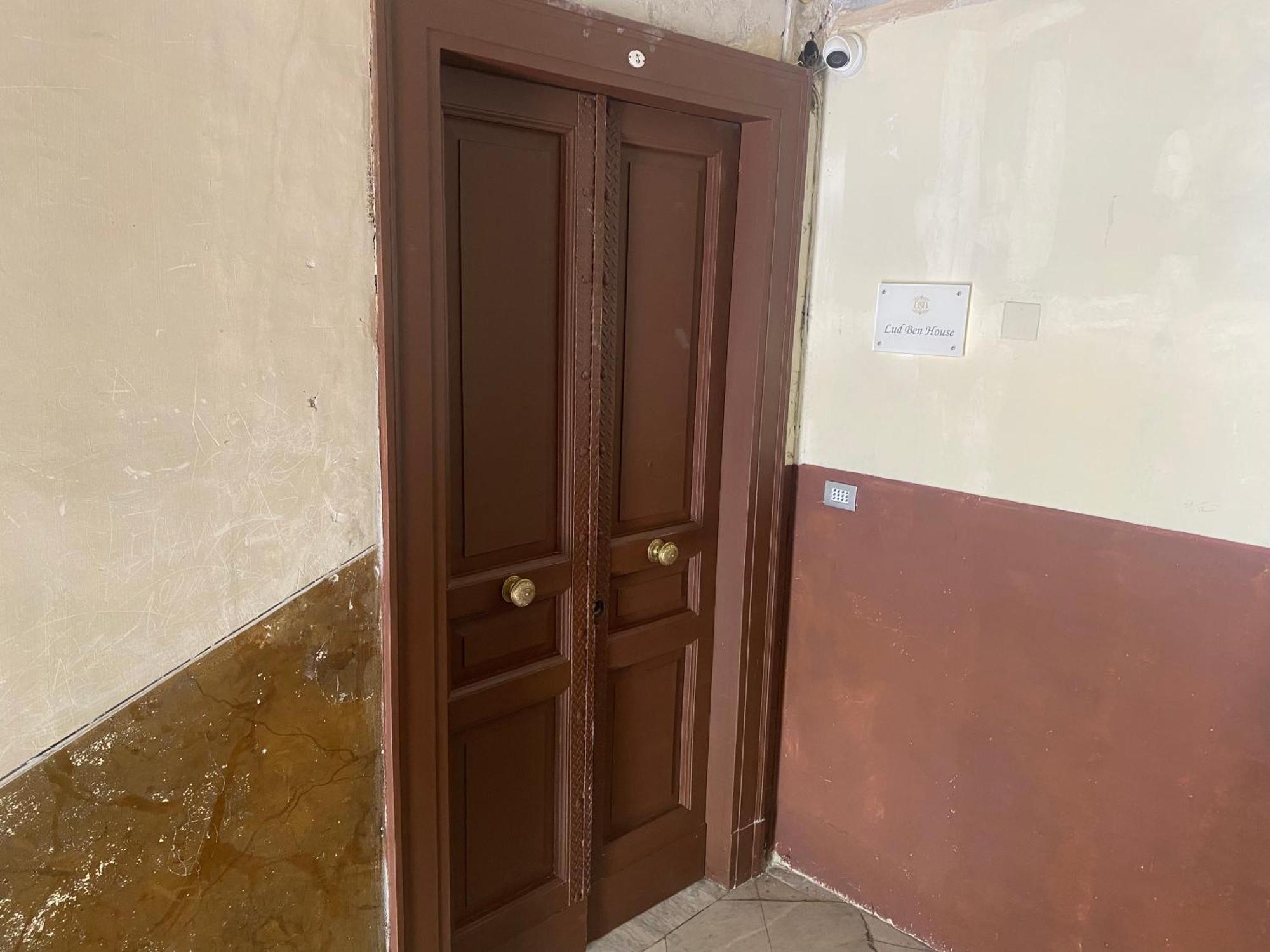 Ludben Dante Hotel Naples Luaran gambar