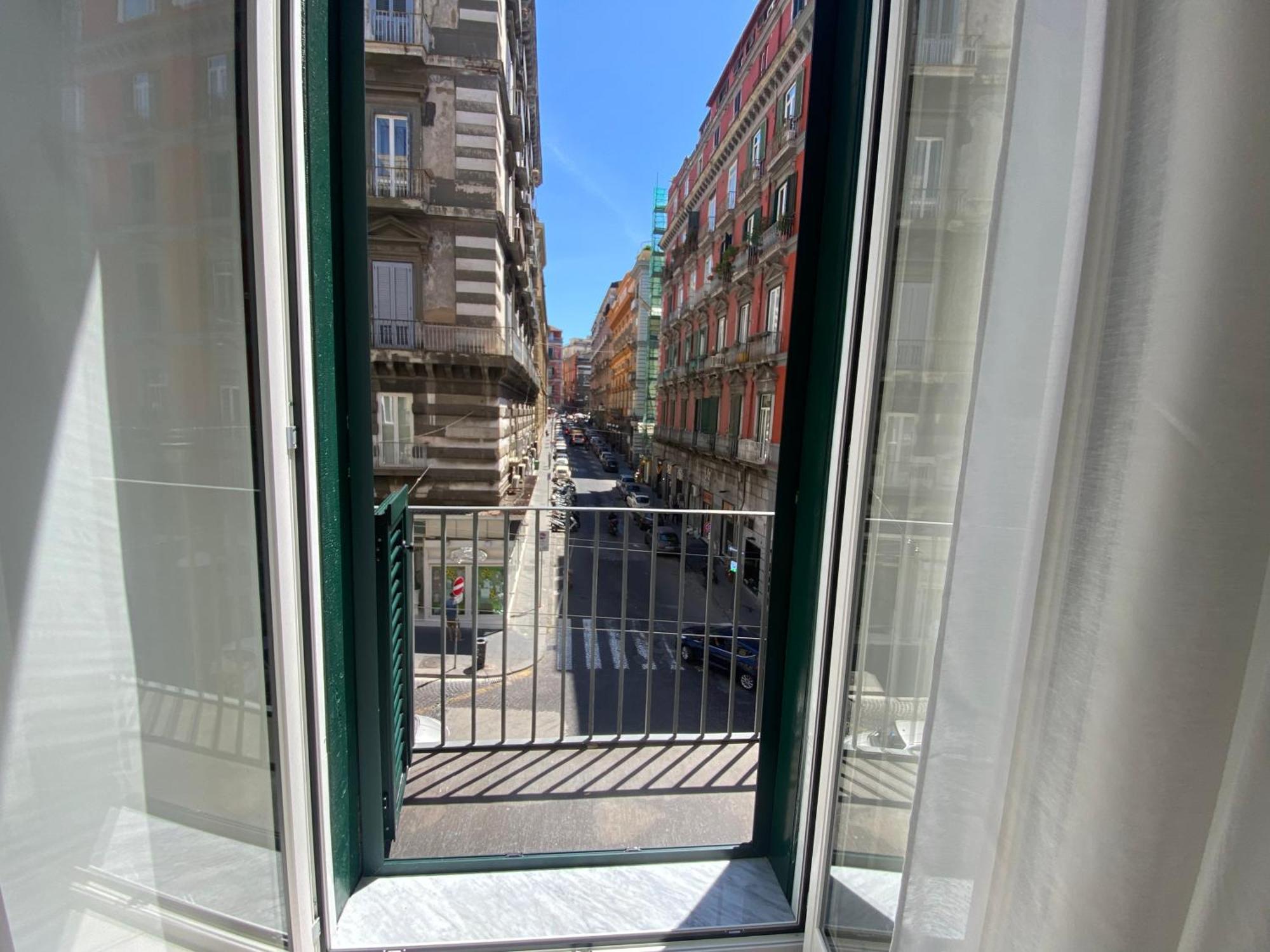 Ludben Dante Hotel Naples Luaran gambar