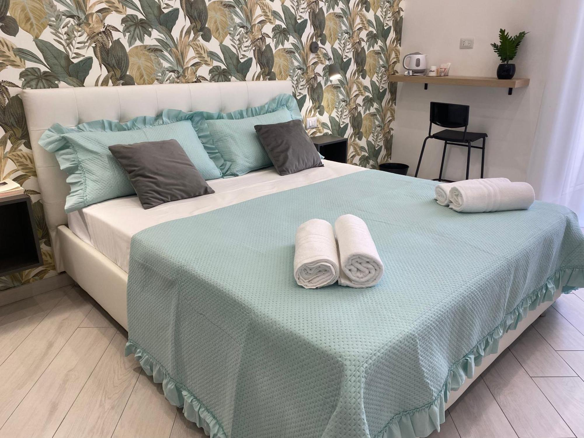 Ludben Dante Hotel Naples Luaran gambar