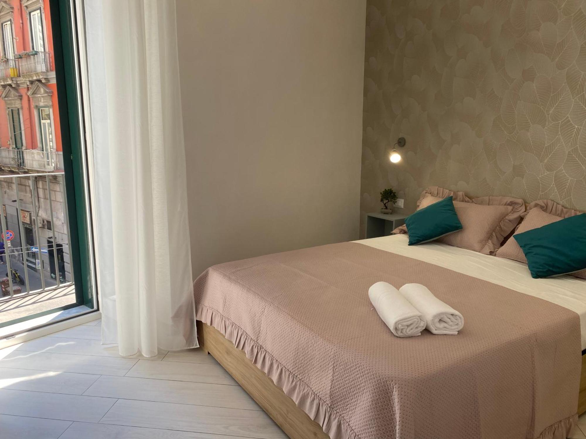 Ludben Dante Hotel Naples Luaran gambar