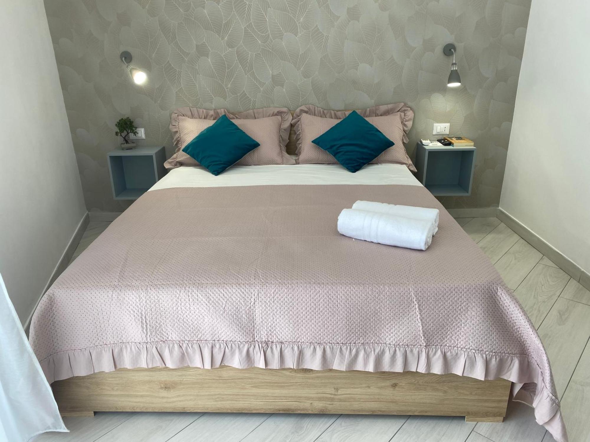 Ludben Dante Hotel Naples Luaran gambar