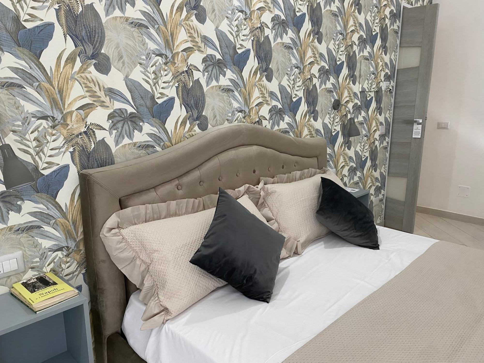 Ludben Dante Hotel Naples Luaran gambar